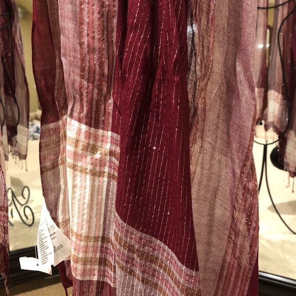 Scarf - Picture 2 of 3